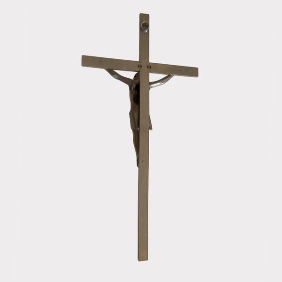 Bundle - Vintage Metal Wall Jesus on Cross & Plaque - Picture 4 of 8